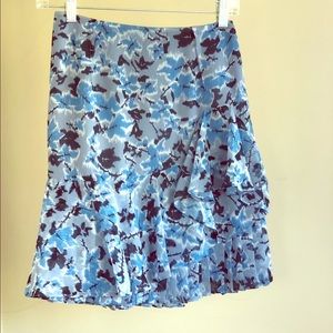 REISS Lyon print, floral skirt. Multi blue.